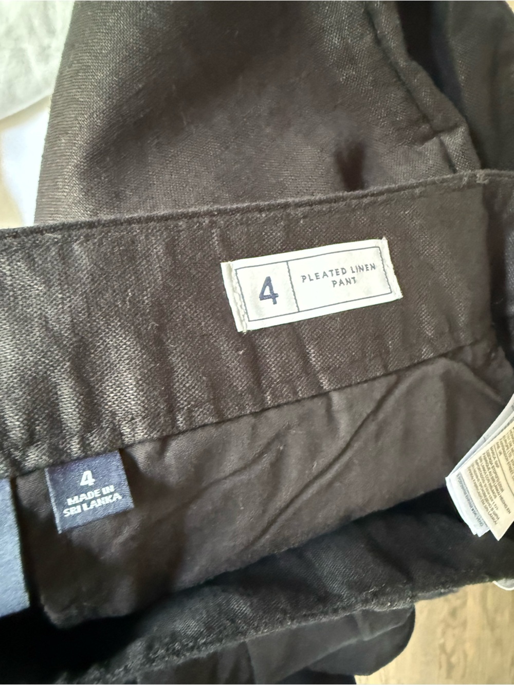 Like new Gap 365 High Rise Linen Blend Trousers in Black, size 4. - Picture 8 of 12